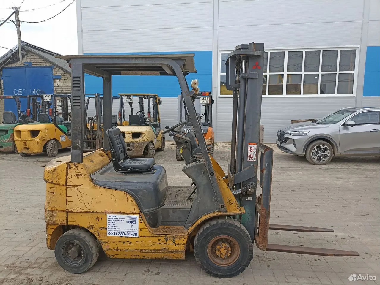 Вилочный погрузчик CAT DP18NT