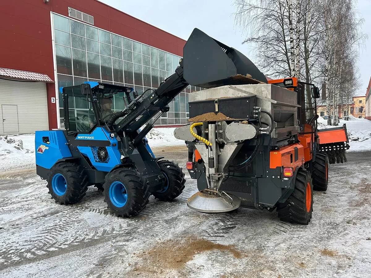 Коммунальная машина Митракс МП 1100