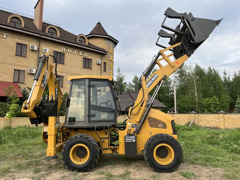 Экскаватор-погрузчик BUILDER BL30-25 (равновеликие колеса)