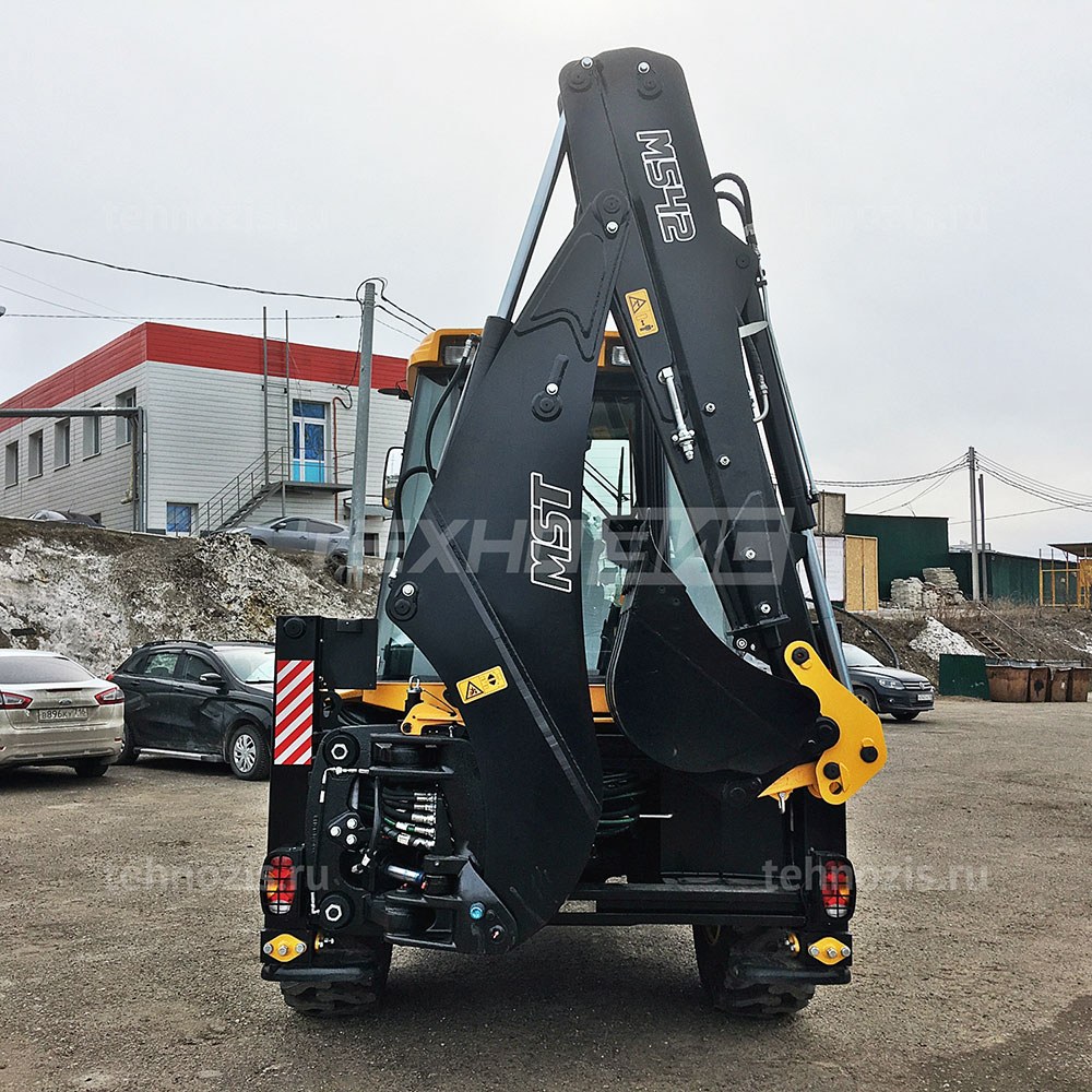 Экскаватор-погрузчик MST M542