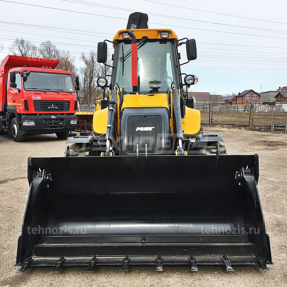 Экскаватор-погрузчик MST M542