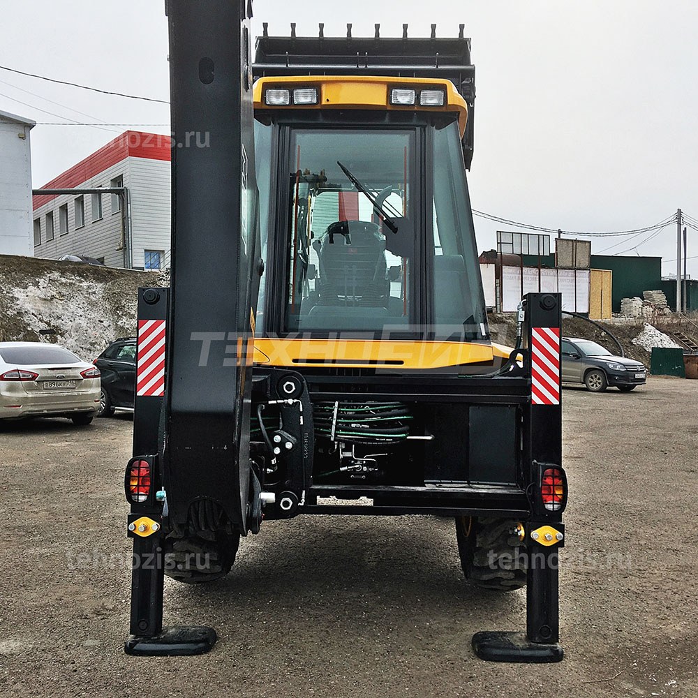 Экскаватор-погрузчик MST M542