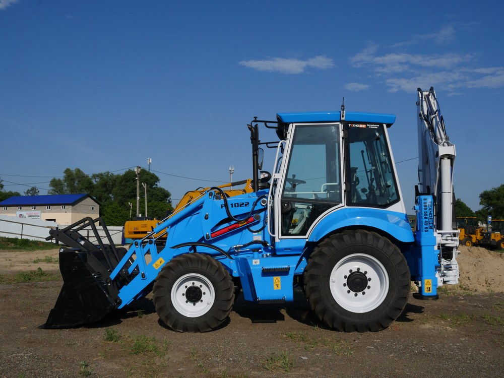 Экскаватор-погрузчик Pi Makina Pi1022A