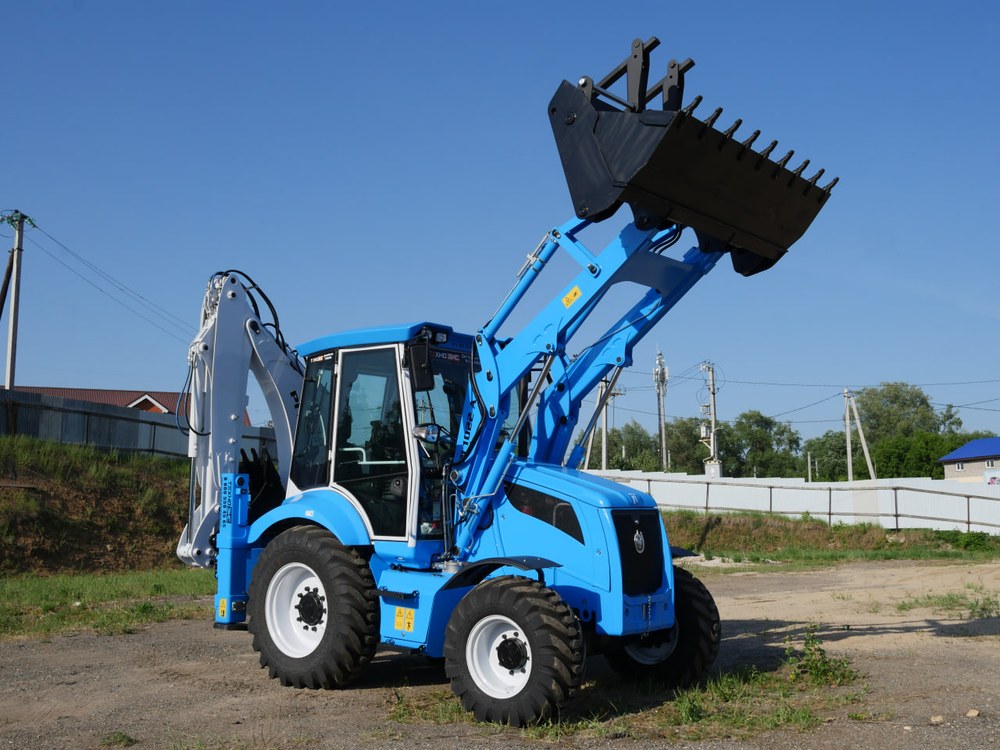 Экскаватор-погрузчик Pi Makina Pi1022A