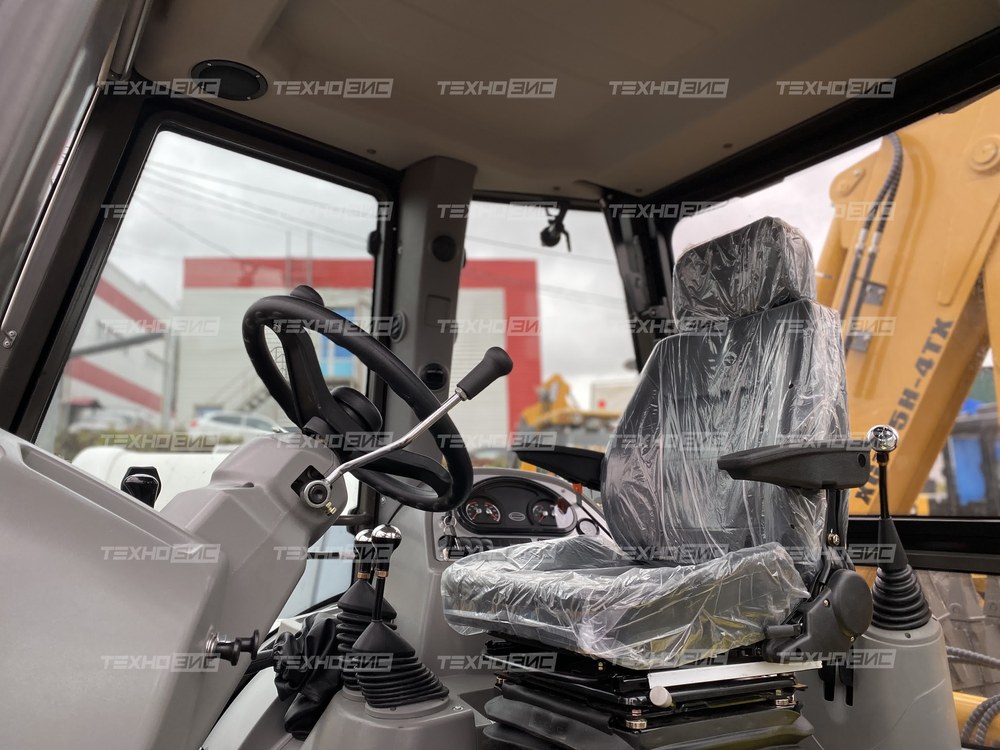 Экскаватор-погрузчик XGMA XG765H-4TX (равновеликие колеса)