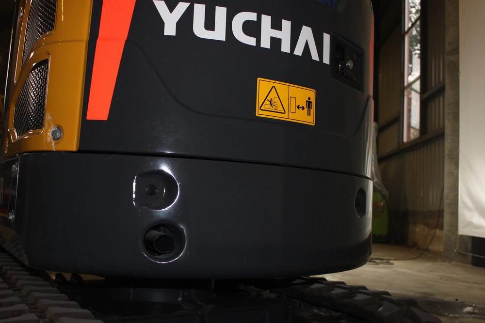 Мини-экскаватор YUCHAI U18