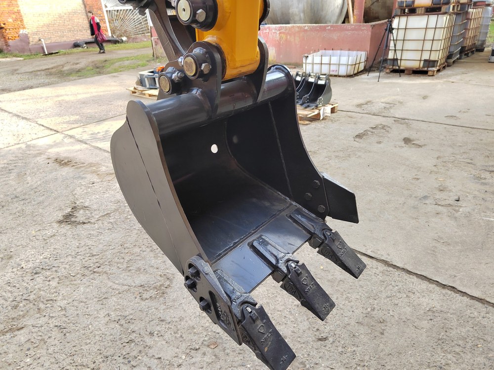 Мини-экскаватор YUCHAI U20 (40)