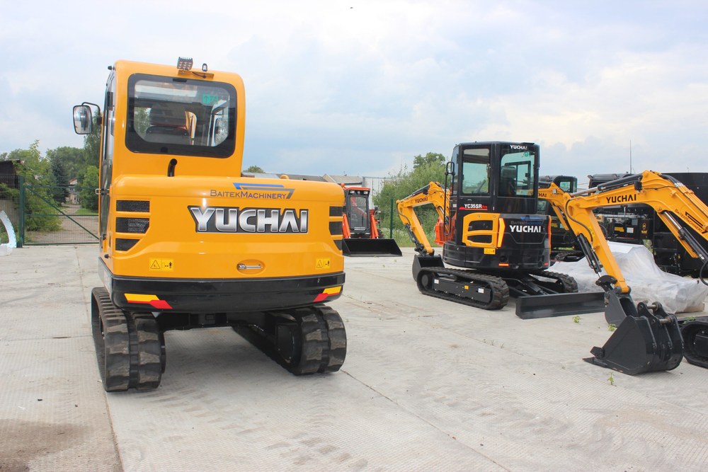 Мини-экскаватор YUCHAI YC60