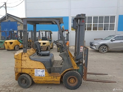 Вилочный погрузчик CAT DP18NT