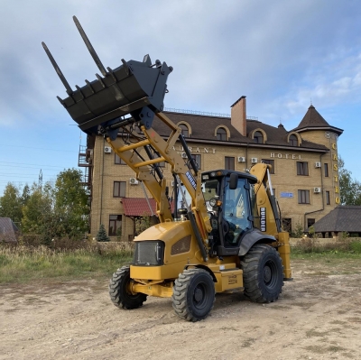 Экскаватор-погрузчик BUILDER BL388 (разновеликие колеса)