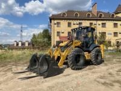 Экскаватор-погрузчик BUILDER BL488 (равновеликие колеса)